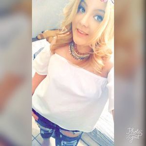 Meet your Posher, Noemi